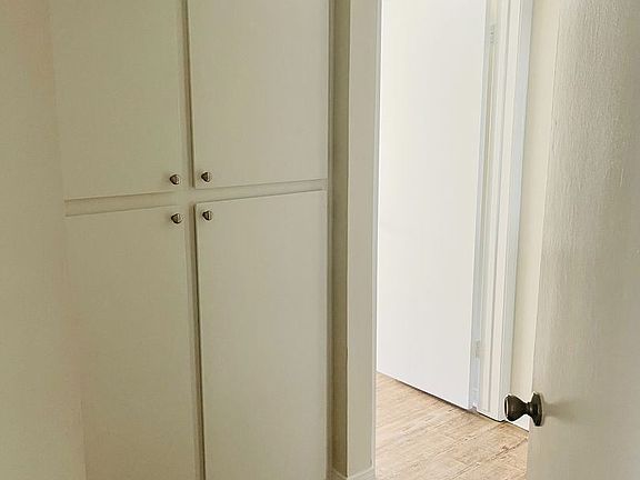 4th image of 3709 Watseka Ave APT 102