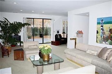 5th image of 400 Wyndgate Rd
