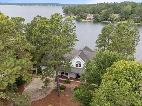 118 Douglas Drive, West End, NC 27376