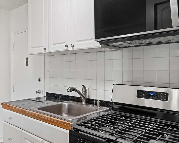 6871 Franklin Ave - Hollywood Cozmo — Photo 35