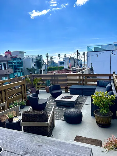 33 S Venice Blvd #33 Photo 1