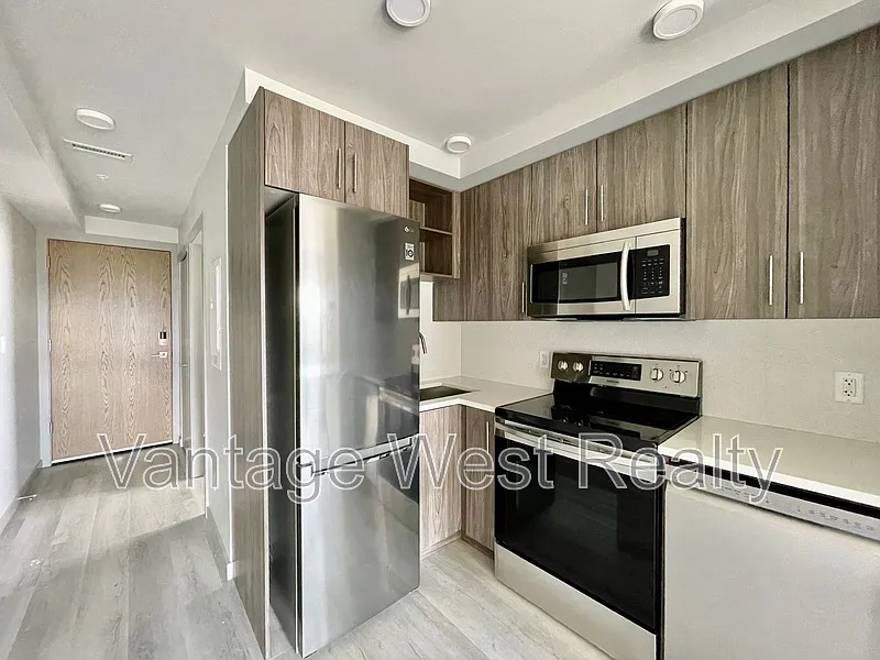 Building Photo - 345 Dougall Rd N #102