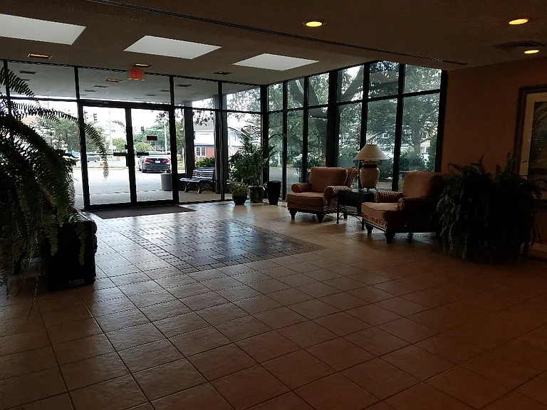 3558 Shore Dr #108 — Photo 22