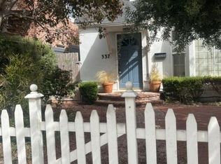 337 8th St, Manhattan Beach, CA 90266