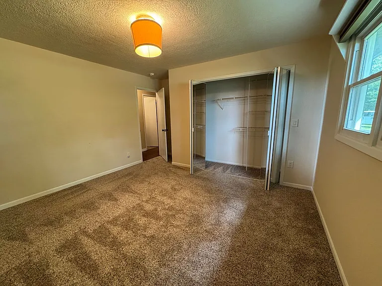 1701 Tower Rd — Photo 32