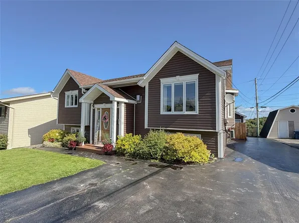 31 Carberrys Road, Corner Brook, NL A2H-7J3