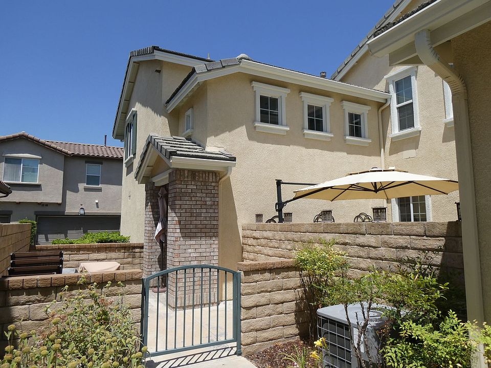 1st image of 24006 Cornelia Pl