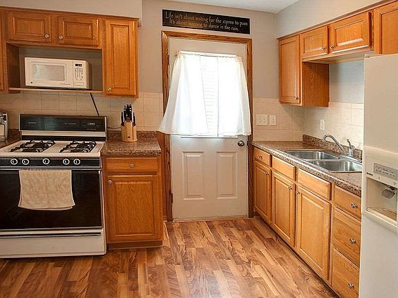 5th image of 1149 Fleur Dr