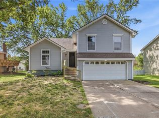 1103 SE 5th Ter, Lees Summit, MO 64063
