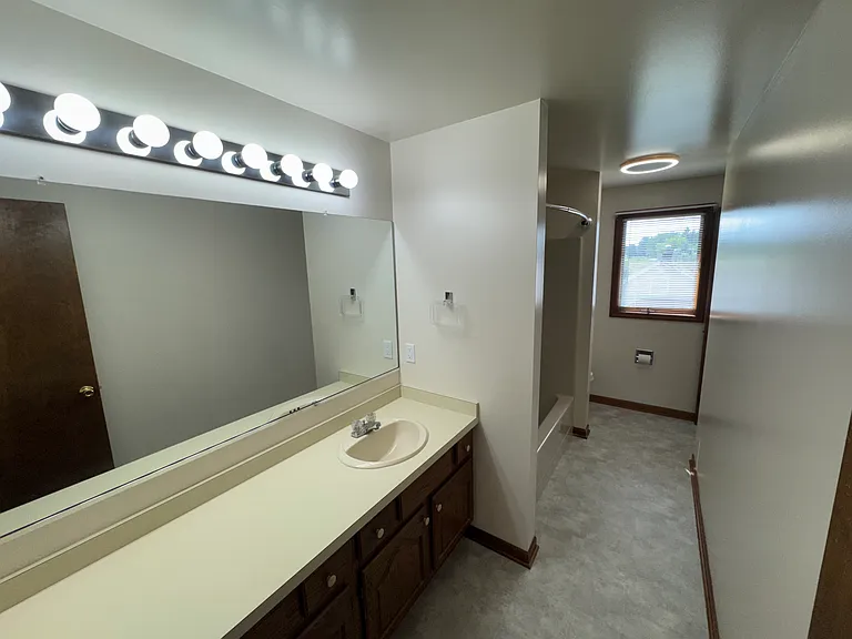 2984 Saunders Settlement Rd #2 — Photo 6