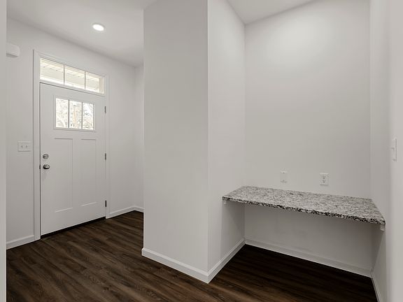 3rd image of 2500 Hickory Ln #2507
