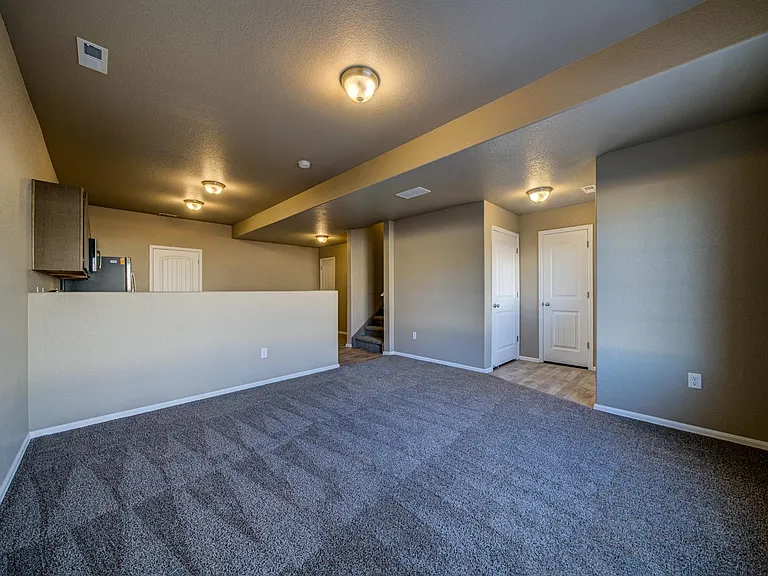 7685 Forest Meadows Ave — Photo 9
