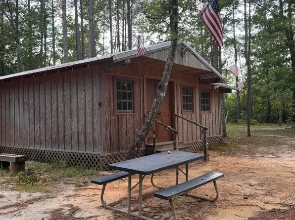 1 Bryant Ln, Magee, MS 39111