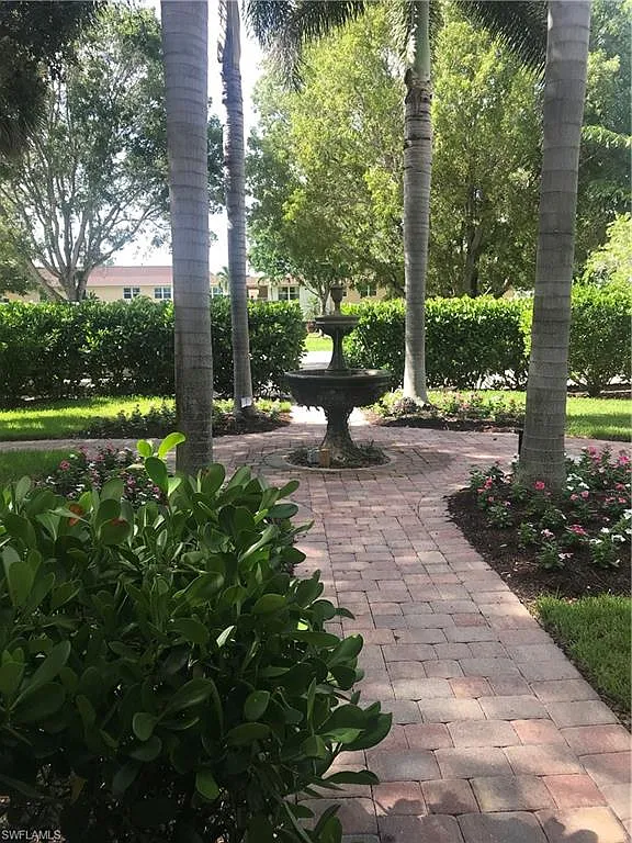 2 bed, 1.5 bath, 1000 sqft, $2,600 — Photo 2