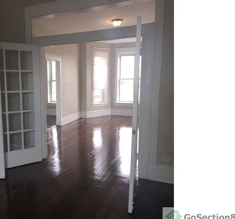 2nd image of 5836 S Indiana Ave APT 3