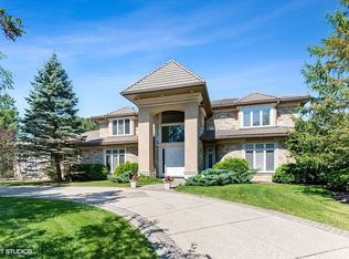 1560 Littlefield Ct, Lake Forest, IL 60045