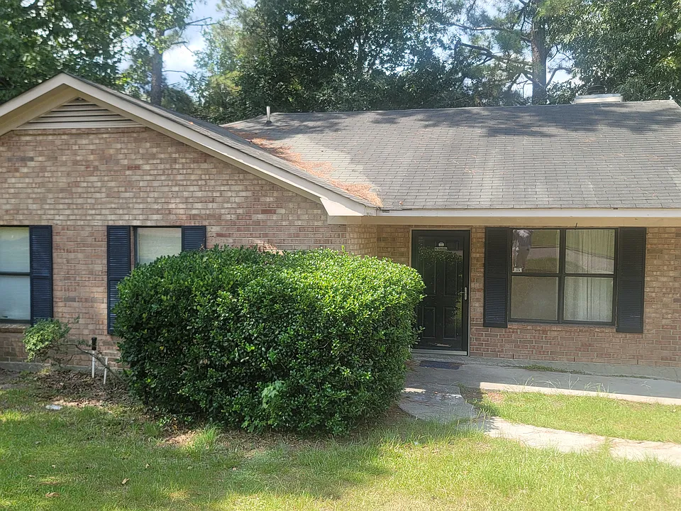 3321 Saddlebrook Dr