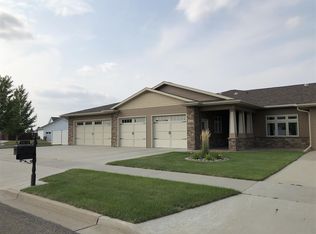 1101 33rd Ave SE, Minot, ND 58701