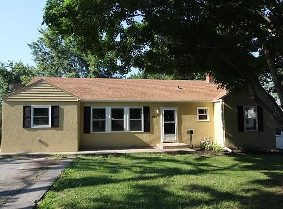 2nd image of 1409 W Scott Pl