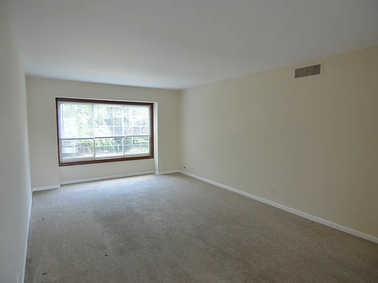 370 Eastern Ave #370 — Photo 5