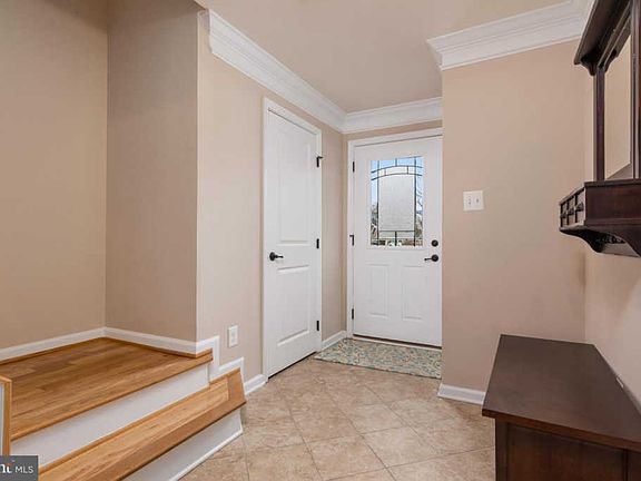 3rd image of 8123 Hickory Hollow Dr