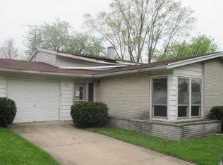903 W 72nd Ave, Merrillville, IN 46410