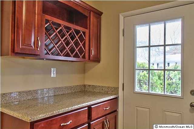 2nd image of 1041 Aberdeen Drive #B