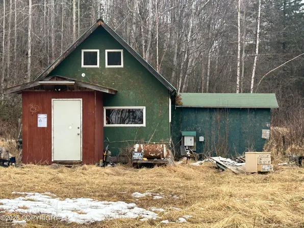 6201 W Limberlost Cir, Wasilla, AK 99623