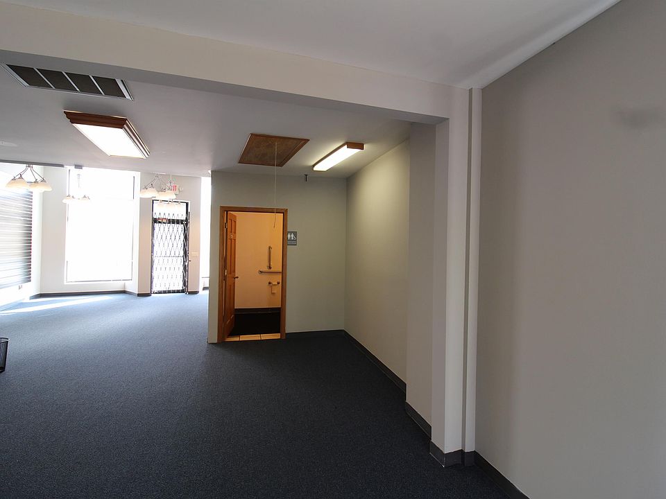 910 East Moreland Boulevard 910 910 E Moreland Blvd Waukesha WI