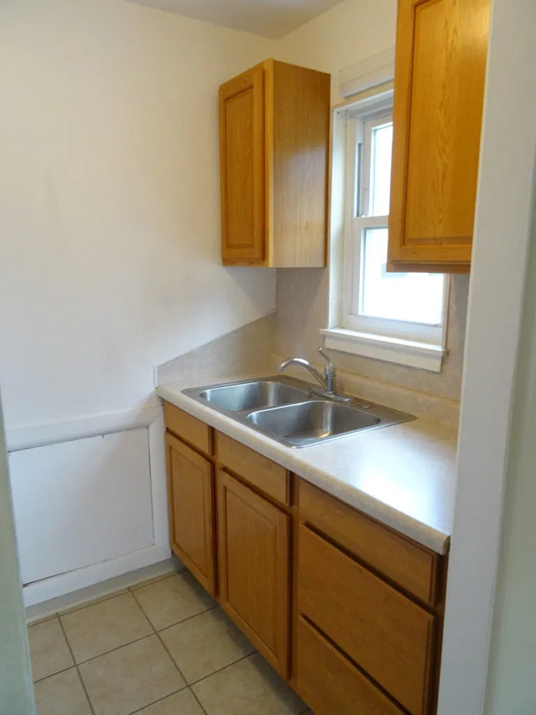 2 bed, 630 sqft, $1,740 — Photo 3