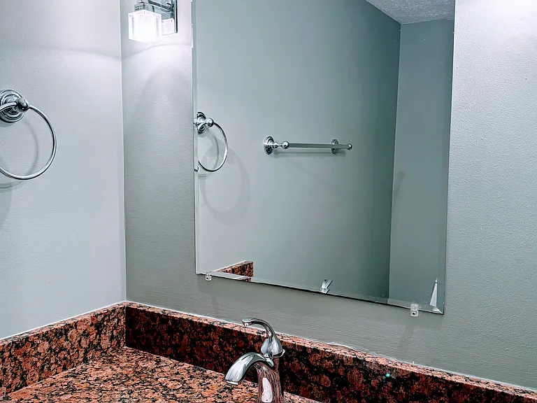 9414 Vernon Dr — Photo 19