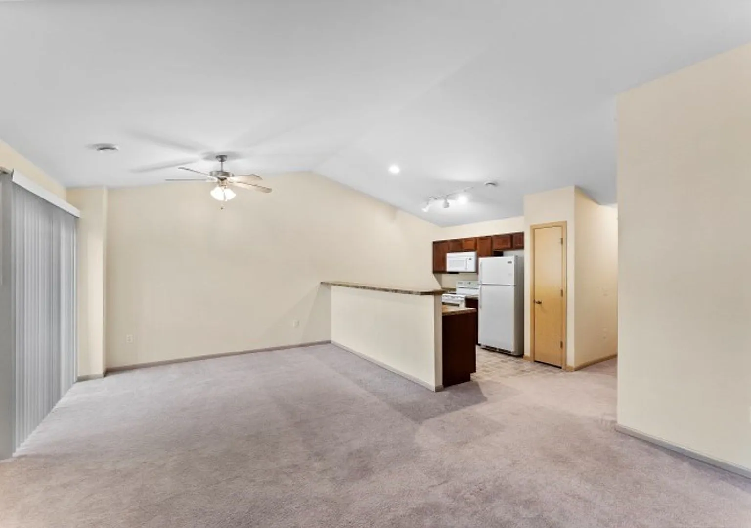 2892-2894-2896-2898 Pleasant View Rd — Photo 2