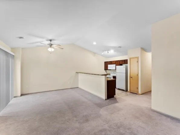 2892-2894-2896-2898 Pleasant View Rd, 2892-2894 N Pleasant View Rd #102, Middleton, WI 53562