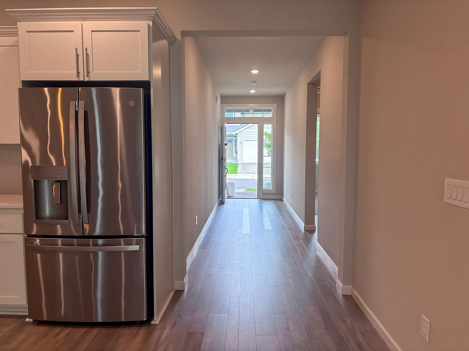 3 bed, 1740 sqft, $3,100 — Photo 4