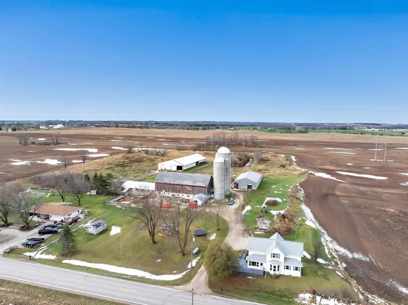 6890 County Road Nn, Denmark, WI 54208