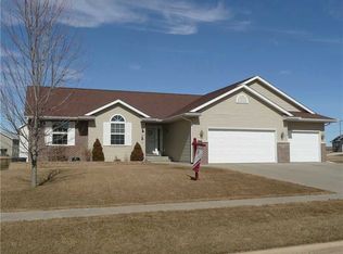 2002 Taft Dr SW, Cedar Rapids, IA 52404