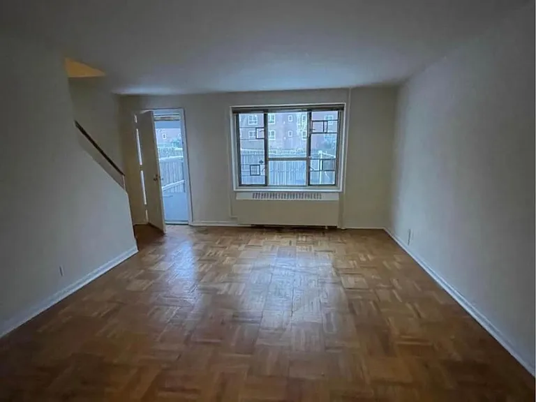 6909B 186th Ln — Photo 2