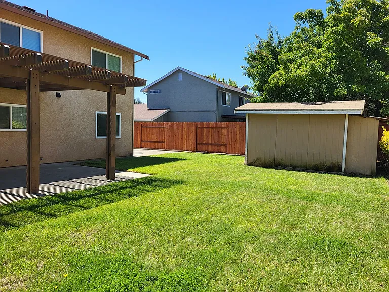 125 Serpentine Dr — Photo 41