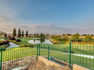 2490 E Copper Ridge Dr, Clovis, CA 93619