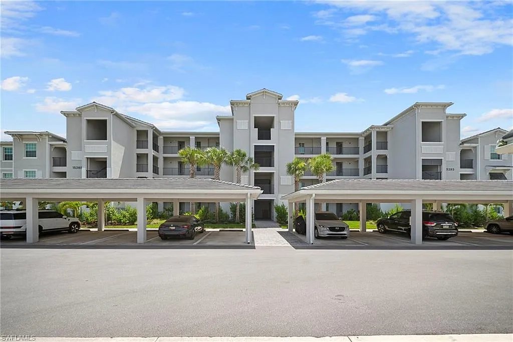 2 bed, 2.0 bath, 1120 sqft, $6,000 — Photo 2
