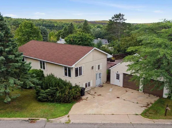 35 Vermillion Dr, Virginia, MN 55792
