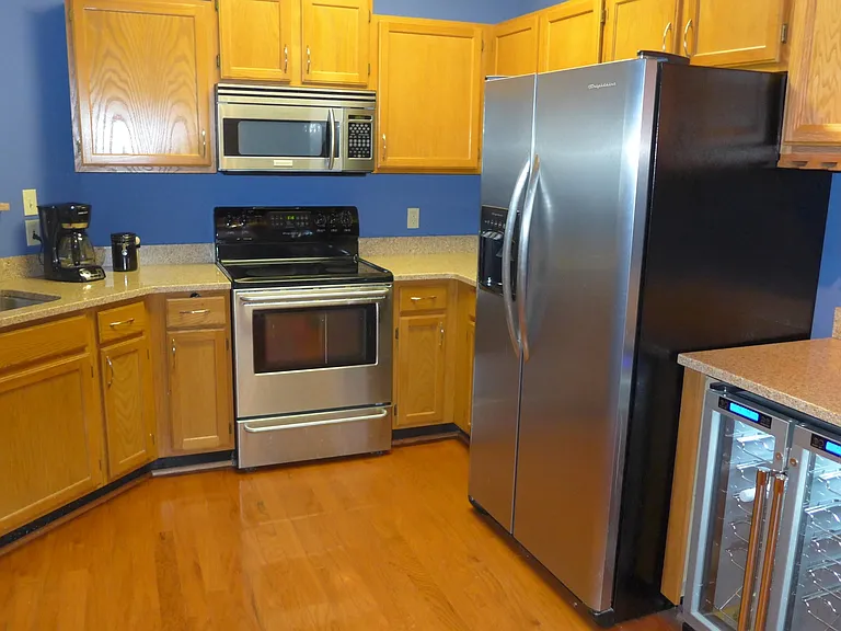 1426 Nutwood Ct — Photo 7