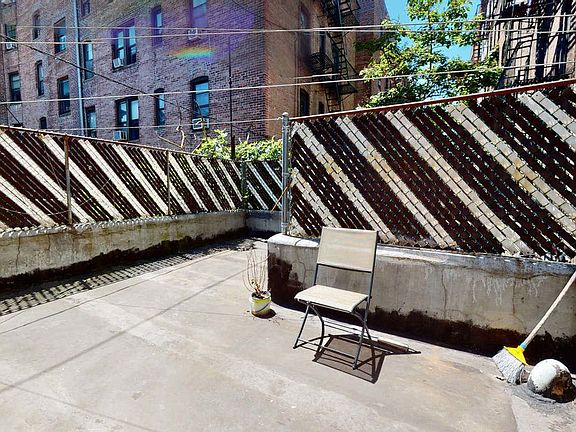 5th image of 390 Audubon Ave #1-2