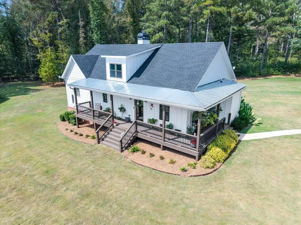 1051 Sugar Hill Dr, Buckhead, GA 30625