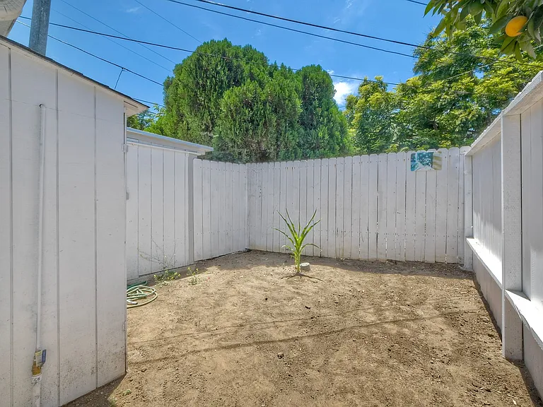 4108 Mission Ave #B — Photo 18