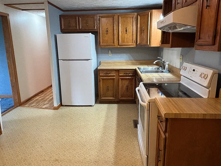 144 Aberdene Ln — Photo 6