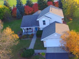 3888 Homestead Dr, Woodbury, MN 55125