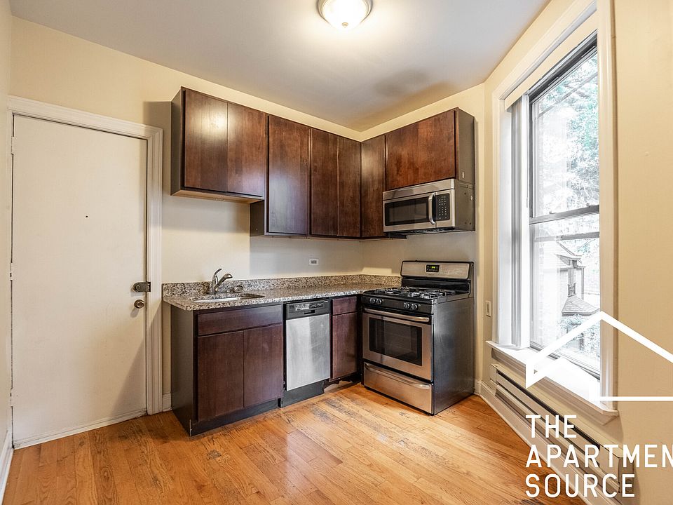 1st image of 1220 N Dearborn St #B1