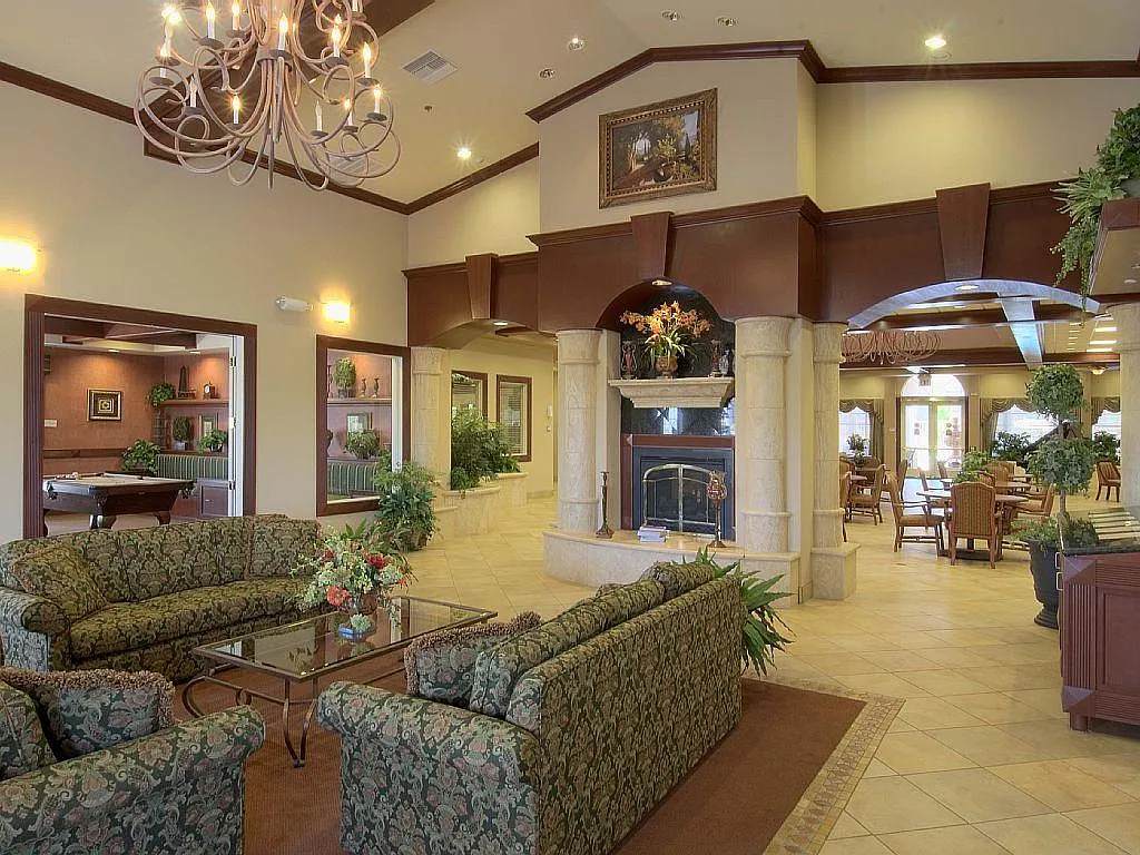 Carefree North Natomas Senior Apartments — Photo 2