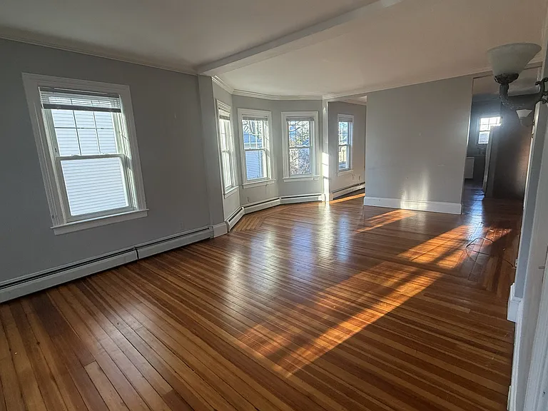 116 4th St #1 — Photo 3